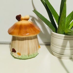 Vintage Mushroom Cookie Jar